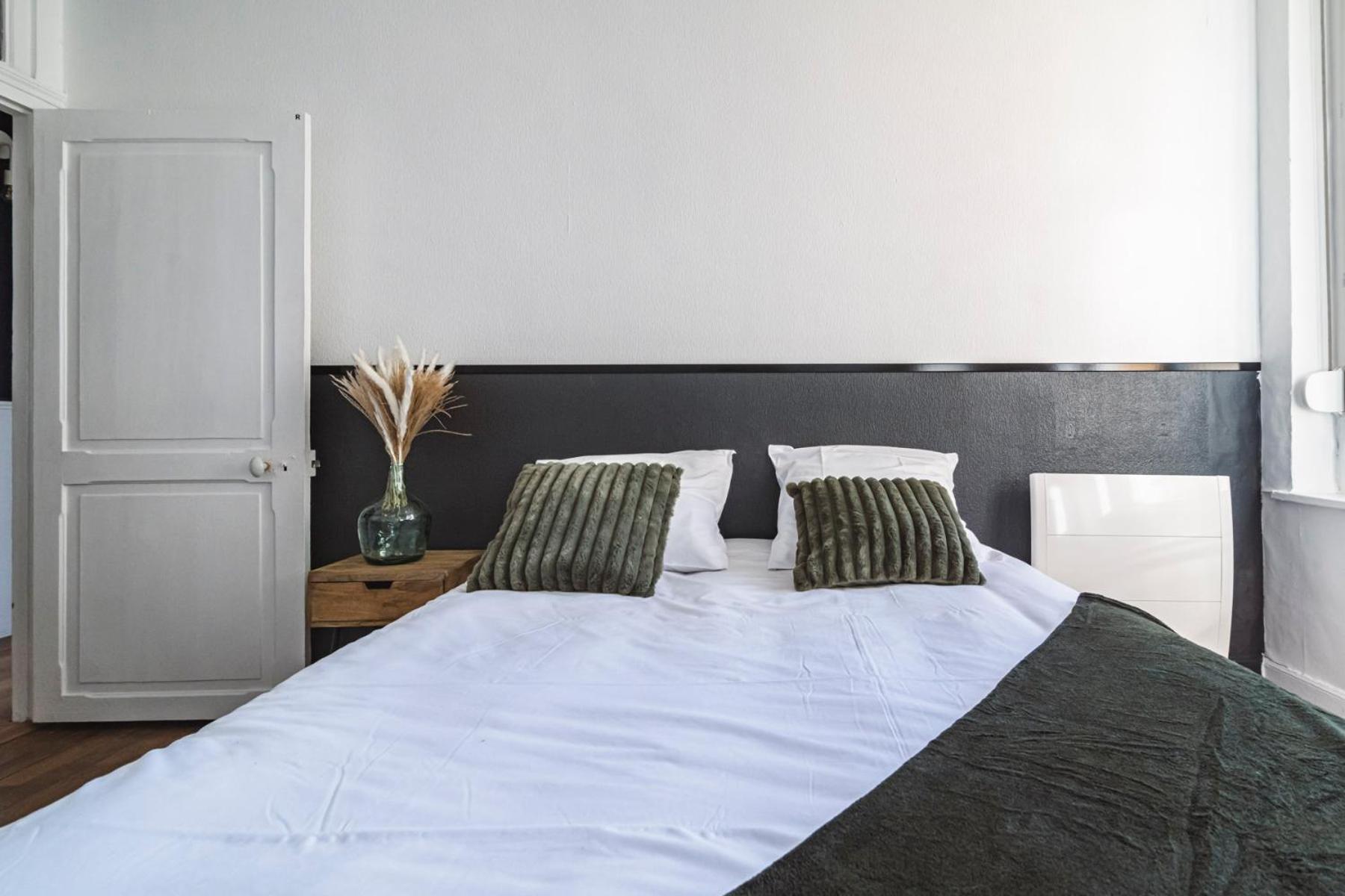 Le Cosy - Charmant 2 Chambres - Hyper Centre Reims Exterior photo